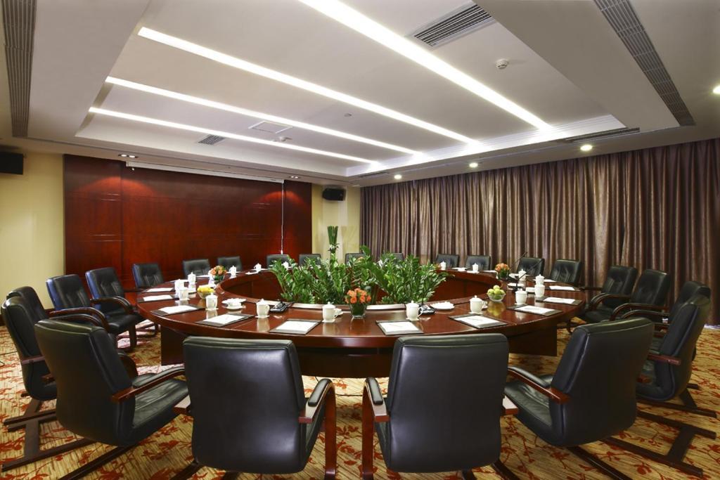 Da Cheng Shan Shui Hotel Чжанцзяцзе Бизнес фото