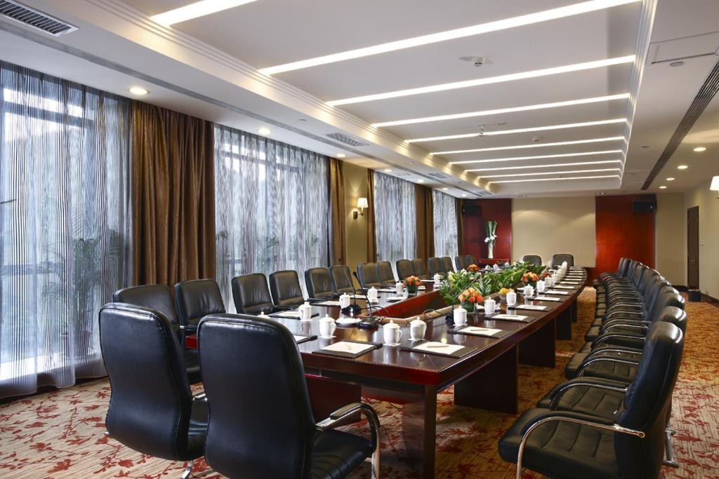 Da Cheng Shan Shui Hotel Чжанцзяцзе Бизнес фото